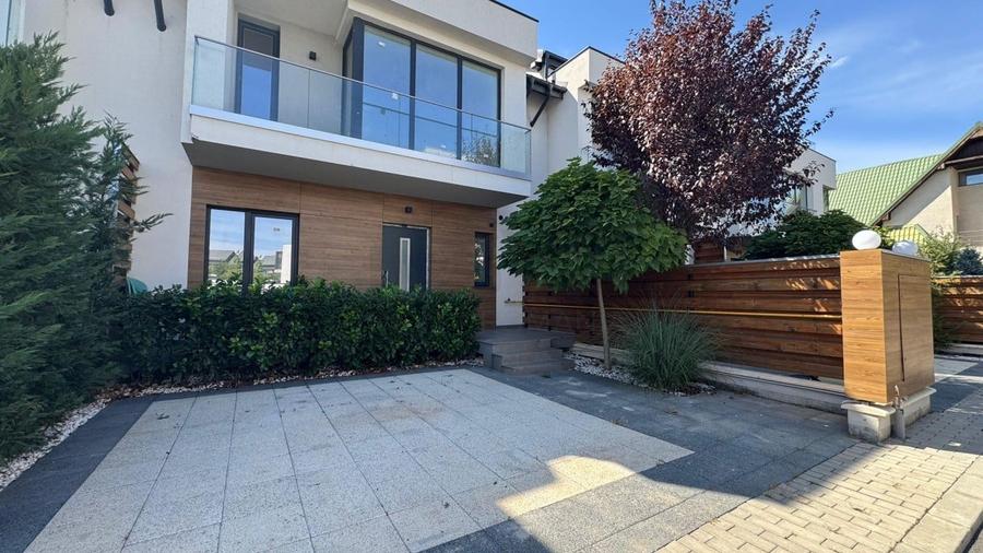 REV2005279 Vile Exclusiviste Langa Lac l Complex Rezidential - 14