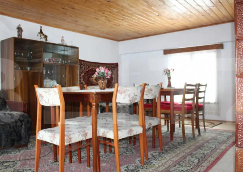Casa solida cu teren in Boro?neu Mic lini?te si nat - 14