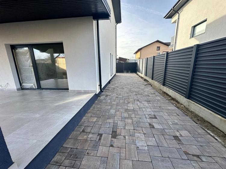 CASA SINGULARA, TOATE UTILITATILE, 4 CAMERE, TEREN 400 MP, COMISION 0% - 5