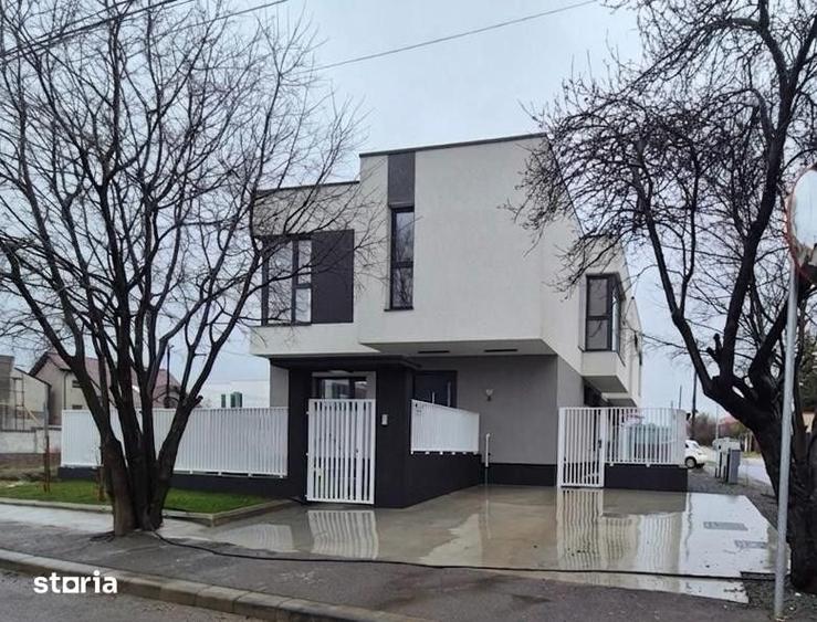 Casă cu 4 camere cu Teren 204 Mp în Palazu Mare