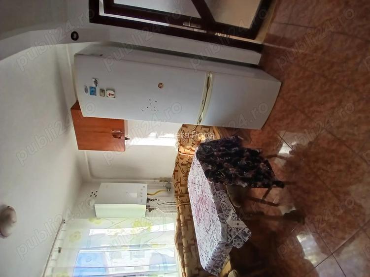 Inchiriez apartament