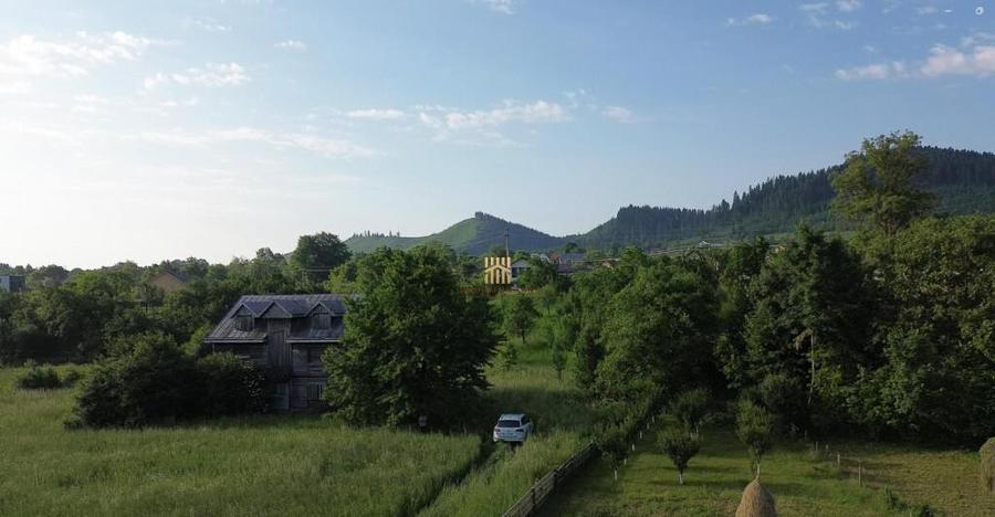 Teren 10304 mp cu casa locuibila! In Bucovina, Zona M... - 9