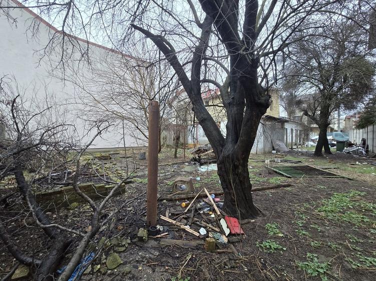 Teren 514 mp cu autorizație construcție P+1 Damaroaia Sector 1 - 6