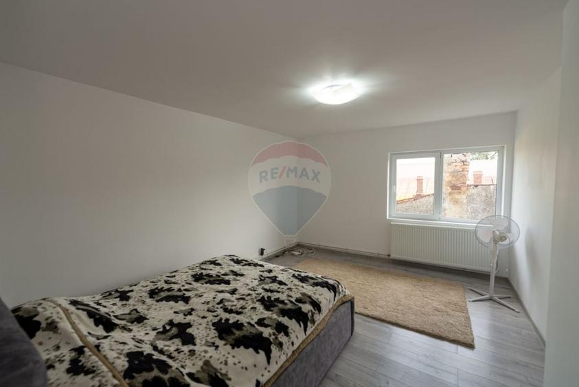 Casa cu 4 camere de vanzare , 96mp totali, sat Islaz - 15