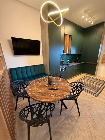 Studio Lux, prima inchiriere, central, parcare privata. - 1