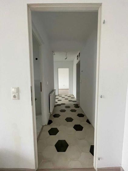 vand apartament str.botizului nr55 60mp etaj 4/4 - 1