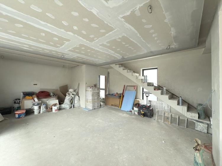 Vila P+1 cu 4 camere | Tunari | Zona Centrala - 11