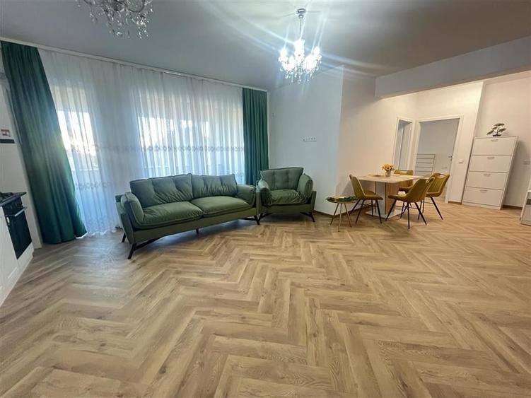 Apartament NOU 3 camere 2 bai terasa si parcare zona Centrala - 3