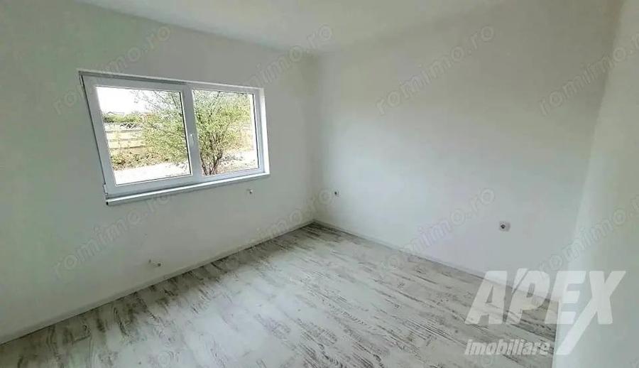 Vanzare casa parter cu 4 camere Vedere la lac| Crevedia -Strada Caisului - 4