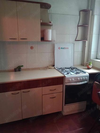 Inchiriez apartament 2camere Favorit - 2
