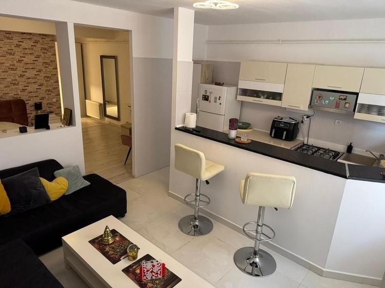 Apartament 2 camere 10 min metrou Aparatorii Patriei/centrala proprie - 1