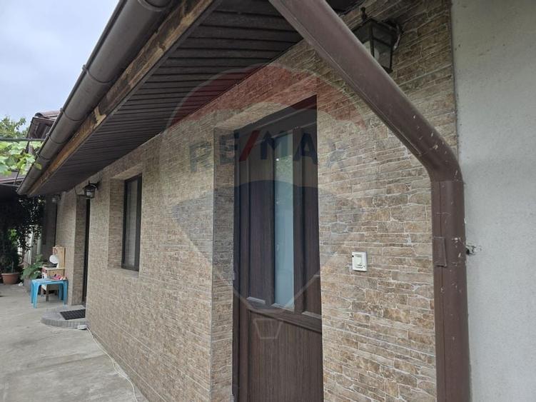 Casa / Vila cu 5 camere de vanzare - 6