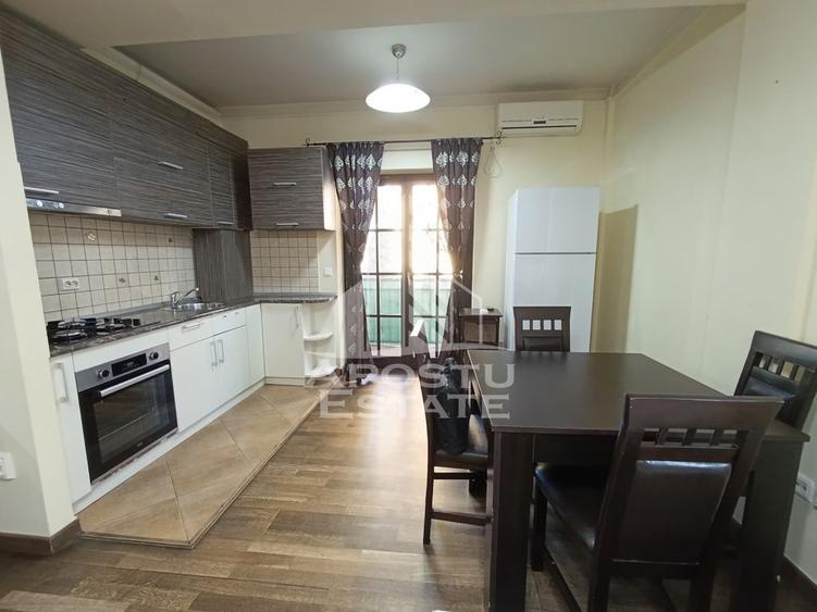 Apartament cu 2 camere semidecomandat în Ronaț