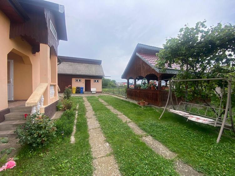 Casă individuală cu 3 camere cu Teren 1200 Mp în Soloneț