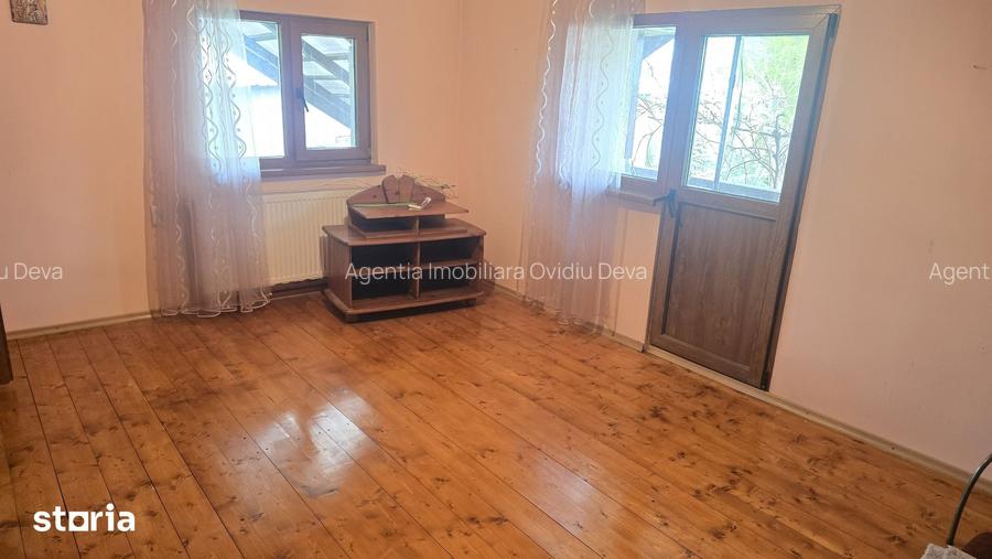 Vand casa in Deva, P+E + Garaj dublu separat cu intrare directa