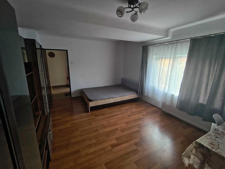 Garsonieră decomandată în Complex Studențesc