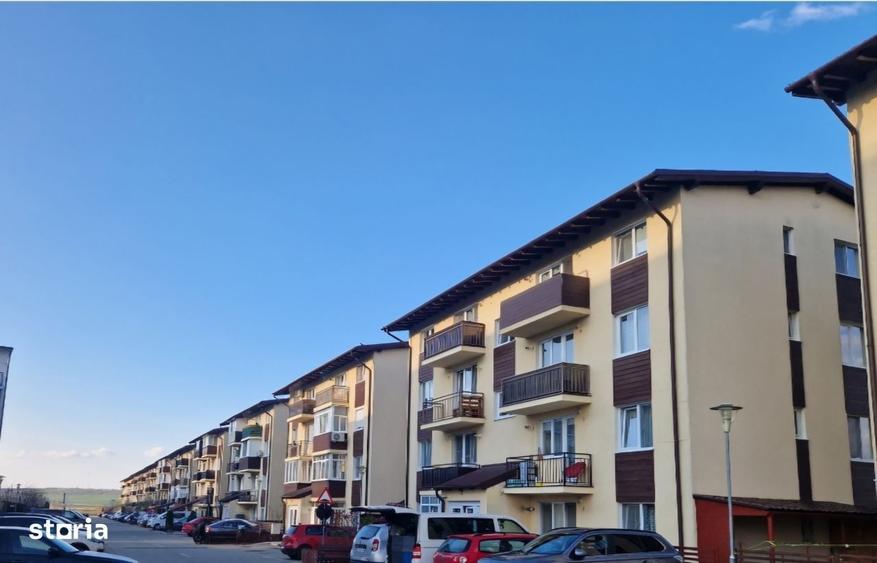 Inchiriez apartament 3 camere - 1