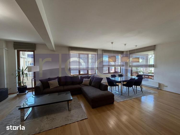 Apartament cu 4 camere în Herăstrău