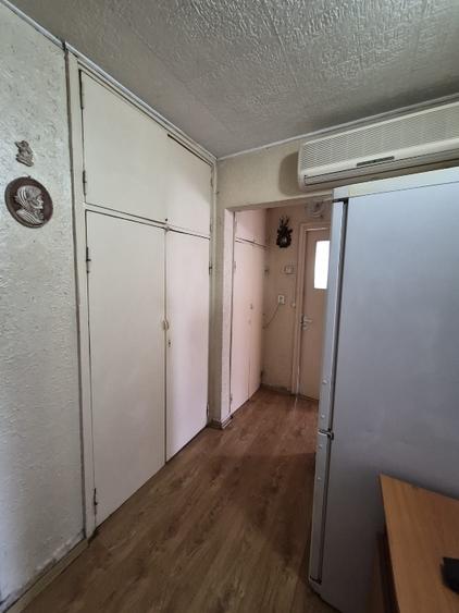 Apartament cu 2 camere decomandat în Rovine