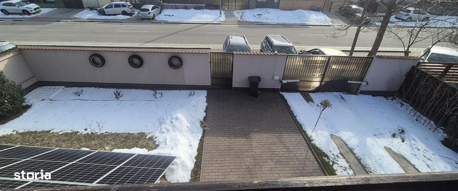 Casă cu 4 camere în Piatra
