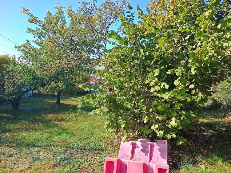 Casă cu 2 camere cu Teren 3630 Mp în Budești