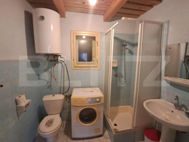 Casă individuală cu 4 camere cu Teren 240 Mp în Central