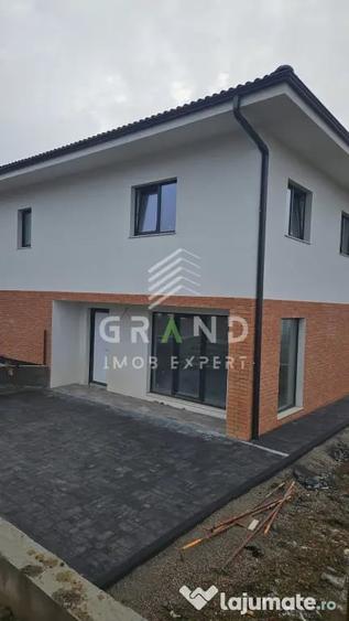 Casă cu 4 camere cu Teren 420 Mp în Chinteni