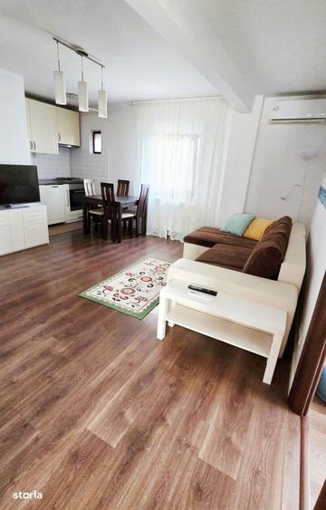 Apartament cu 3 camere, mobilat în Tei
