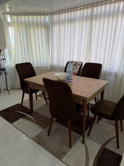 Apartament cu 3 camere decomandat, mobilat în Tomis Nord
