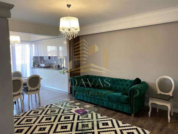Apartament cu 4 camere semidecomandat, mobilat în Aurel Vlaicu