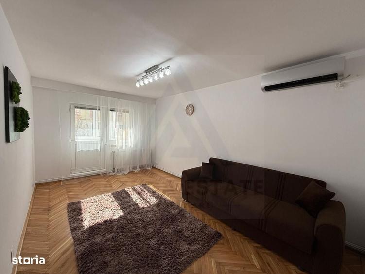 Apartament cu 4 camere decomandat în Cândești