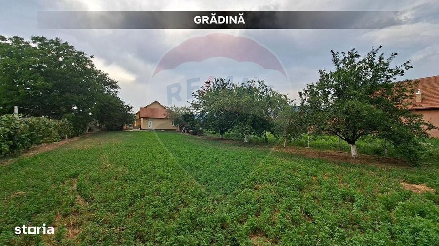 Casă cu 4 camere în Săbișa