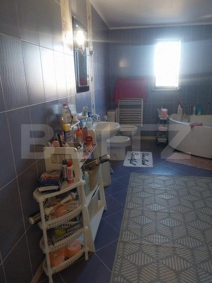 Casă individuală cu 5 camere cu Canalizare în Exterior Est