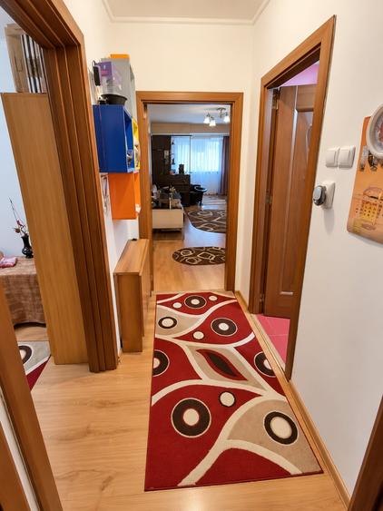 Apartament cu 3 camere decomandat, mobilat în Dristor
