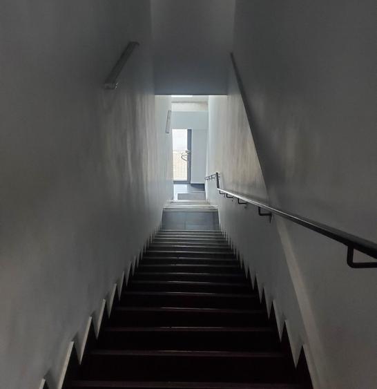 Etaj complet versatil de vânzare – Ideal pentru spațiu  birouri ori apartament - 9