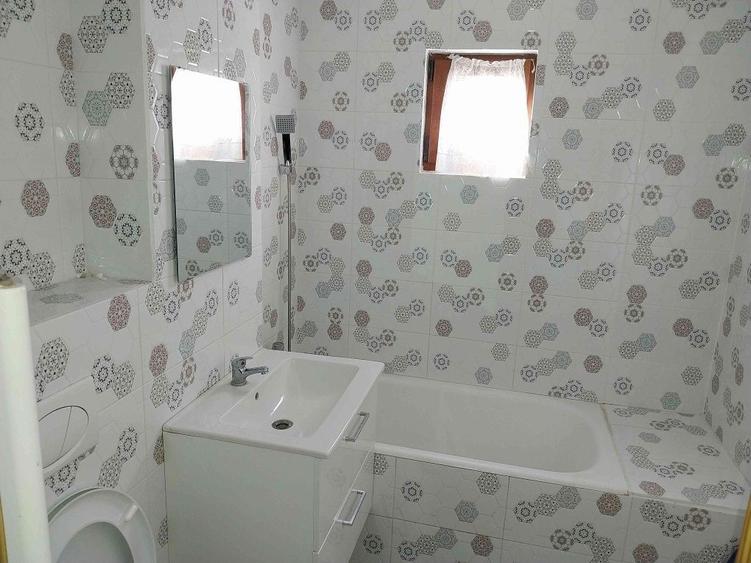 Chirie apartament 4 camere - 2