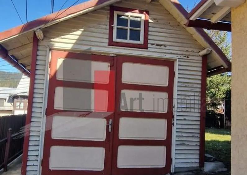 CASA DE VANZARE IN BUSTENI- POIANA TAPULUI - 3