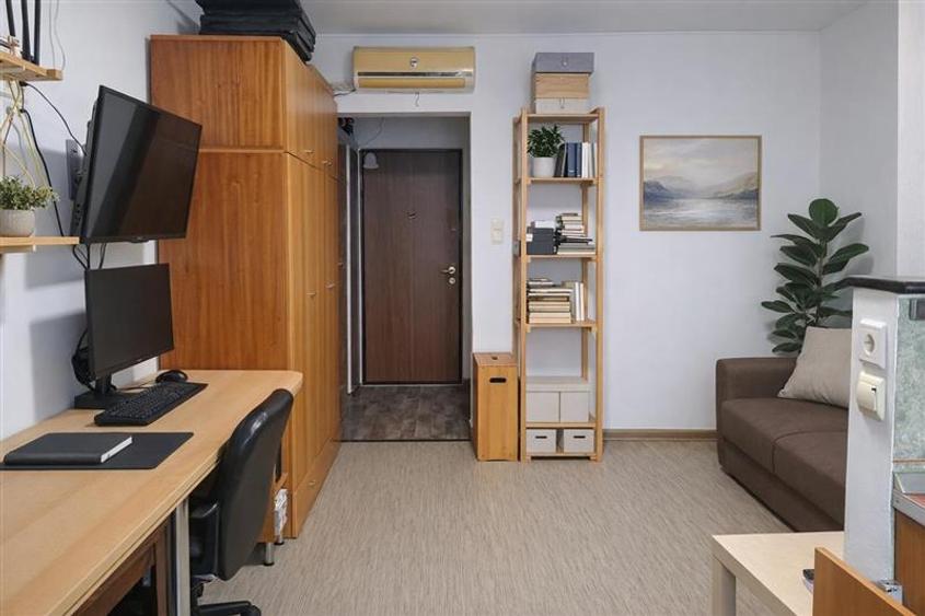 Camera de camin cu baie proprie si mica bucatarie, Astra, Brasov - 1