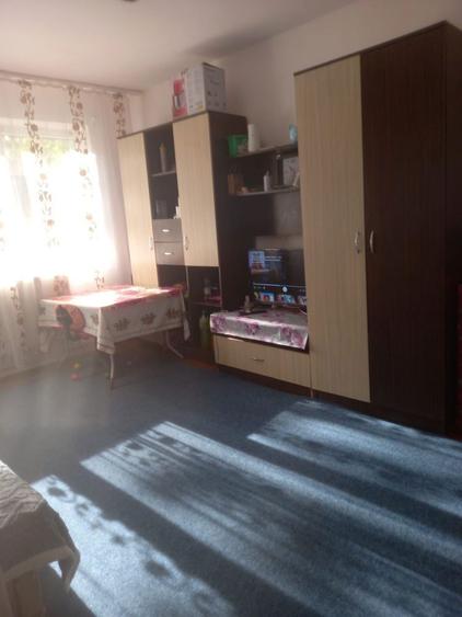 Inchiriez apartament cu doua camere zona Blascovici - 1