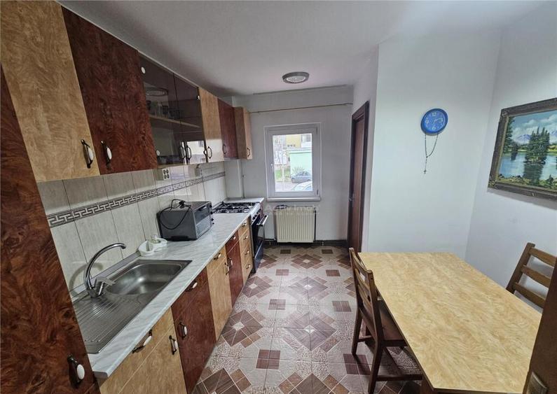 Resita, 3 Cam. Dec., Mobila Utilat, Parter Inalt, Micro 4 - 3