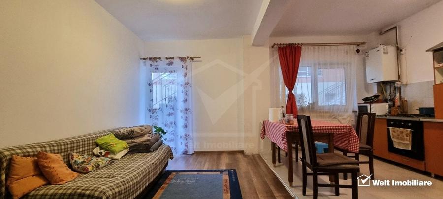 Apartament spatios, cu parcare, in Europa - 1