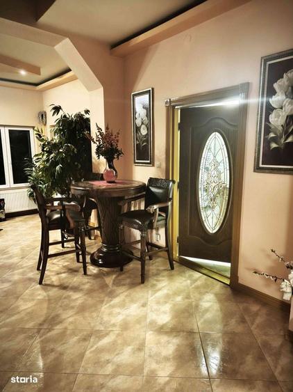 Casa impozanta in inimaSibiului,8camere ,saseasca,mobilier de colectie - 4