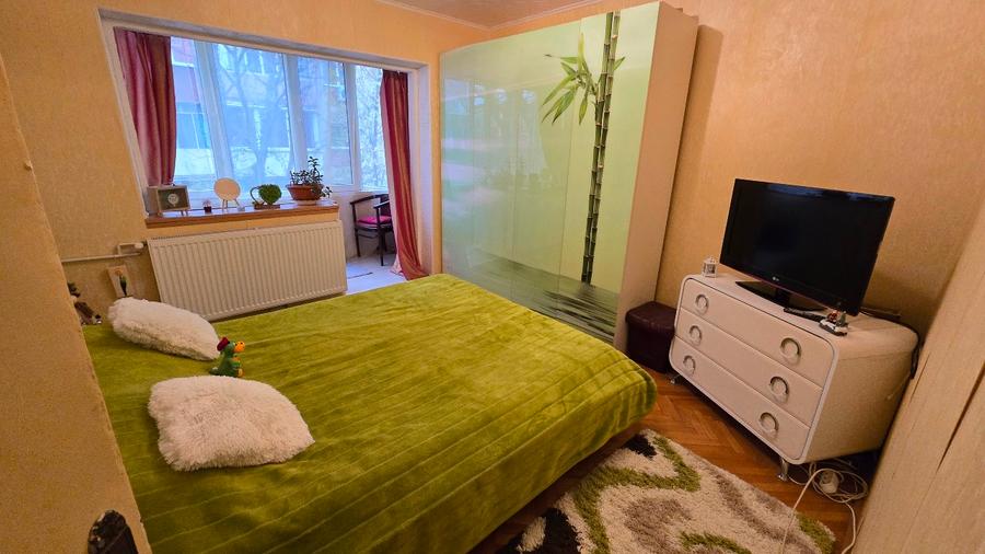 Vând apartament 3 camere Alfa etaj 1 - 3