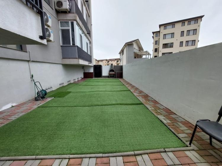 3 CAMERE  |  COMPOZITORI  | CONSTANTA - 18