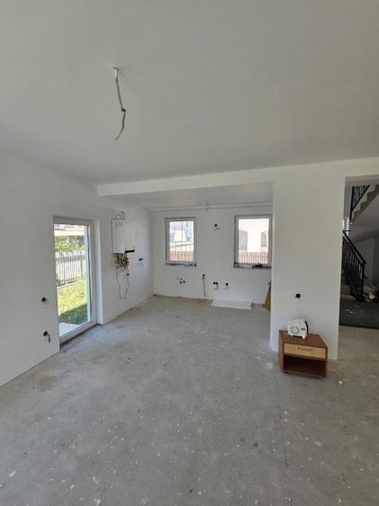 Casa individuala,  130 mp ,  teren 380 mp, zona Dezmir - 4