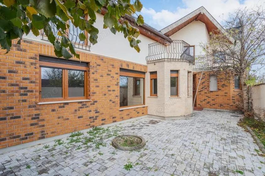 Casa Bor?, 10 camere, 477 mp construi?i - 1