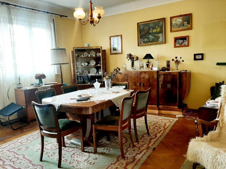 Apartament spațios  central – 120 mp construiti - 1