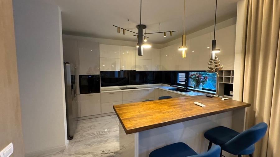 REV2005613 Vila l Iancu Nicolae l Piscina - 4