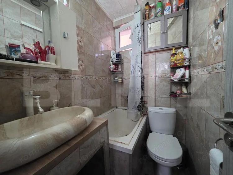Apartament 2 camere de vanzare, 30.25 mp, zona Carpati 1 Satu Mare - 1