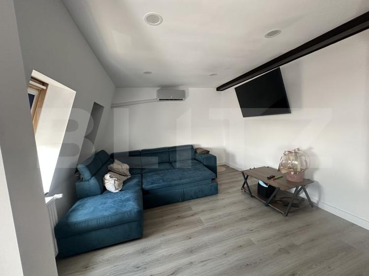 Apartament cu 4 camere decomandat, mobilat în Cloșca